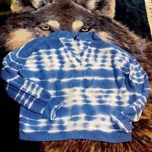 New directions tie dye sweater 🔹